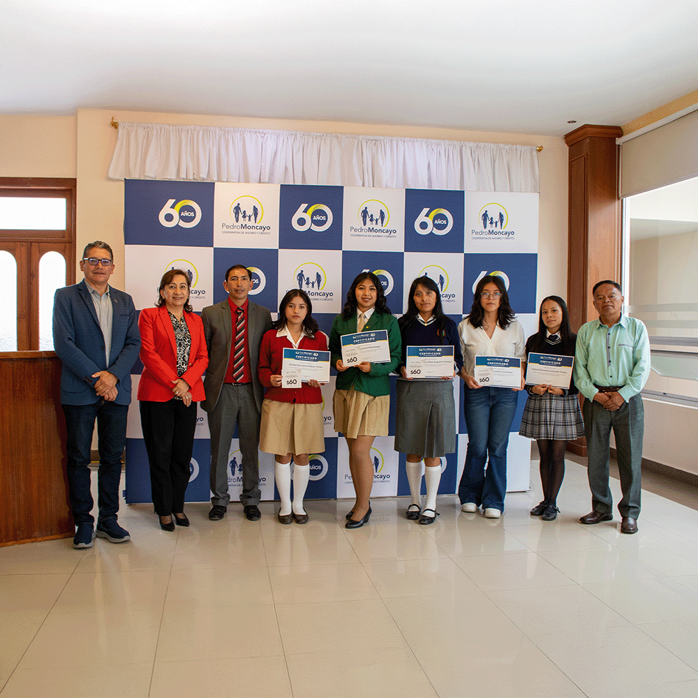 Premiación a mejores egresados 17D10